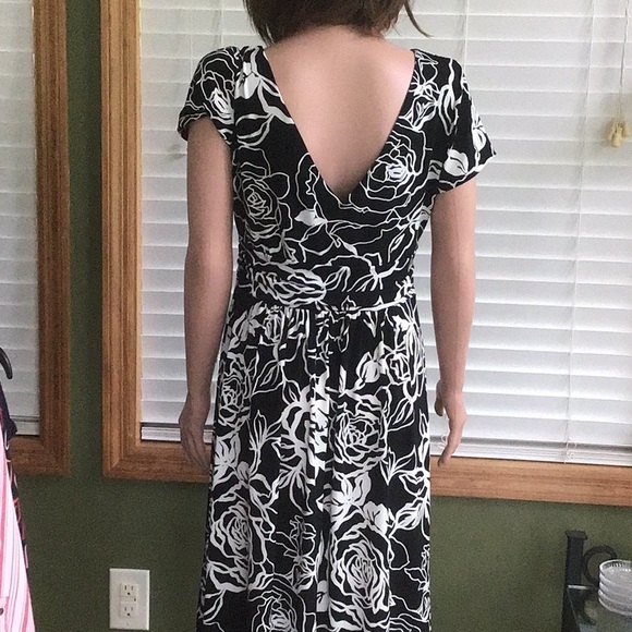 ✅Final Reduced Price✅Pretty Bobbie Bee Dress - Picture 9 of 9